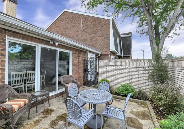 Photo 2 of Sale Pending at 3807 Circlewood Ct #C-109, Cleveland, OH 44126 | MLS# 5241913 | Listing updated on 2026-09-09
