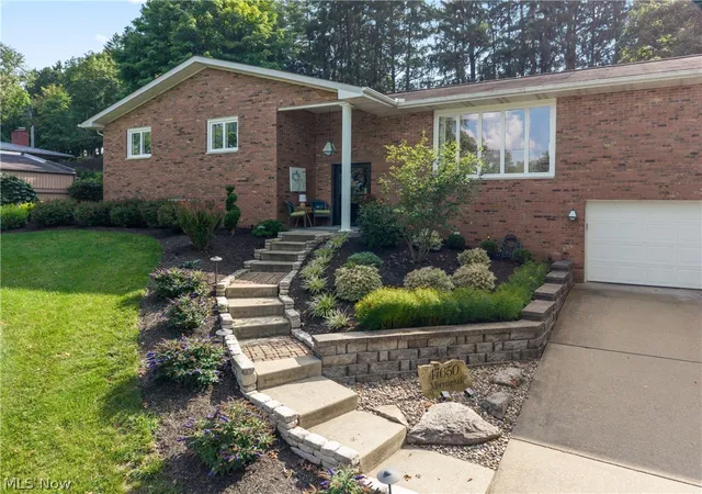 Photo 3 of Single family home for sale at 47650 Morningside Dr, Saint Clairsville, OH 43950 | MLS# 5242639 | Listing updated on 2026-09-27