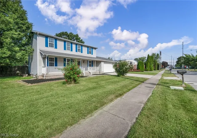 Photo 2 of Single family home for sale at 1125 E Farwell St, Sandusky, OH 44870 | MLS# 5242663 | Listing updated on 2026-09-05