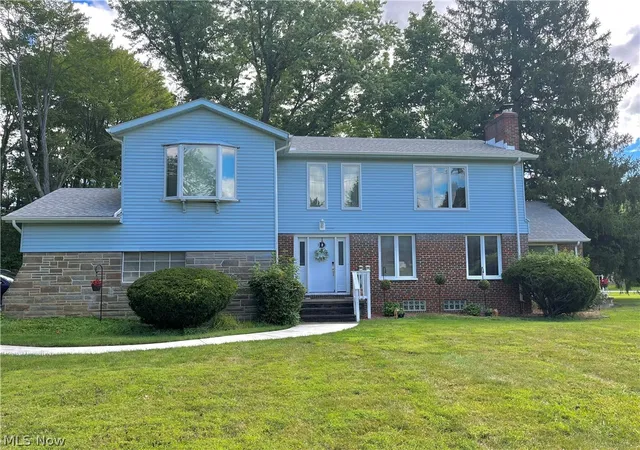 Photo 1 of Single family home for sale at 5929 Som Ctr Rd, Solon, OH 44139 | MLS# 5238249 | Listing updated on 2026-09-06