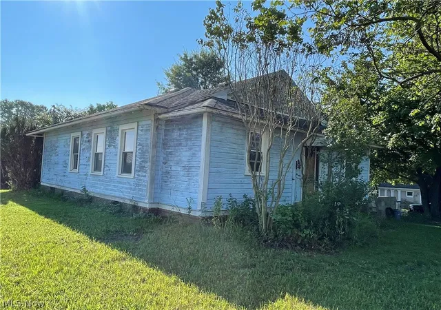 Photo 3 of Sale Pending at 2389 N Millborne Rd, Orrville, OH 44667 | MLS# 5242739 | Listing updated on 2026-09-12