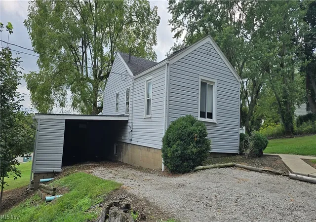 Photo 2 of Sale Pending at 415 Liberty St, Shreve, OH 44676 | MLS# 5242748 | Listing updated on 2026-09-11
