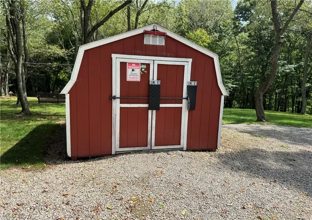 Photo 3 of Single family home for sale at 16462 Dunn Rd, East Liverpool, OH 43920 | MLS# 5242679 | Listing updated on 2026-09-06