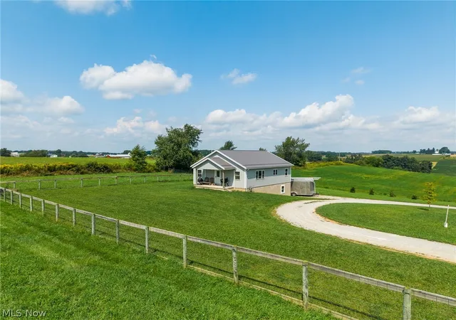 Photo 4 of Single family home for sale at 3657 E Moreland Rd, Fredericksburg, OH 44627 | MLS# 5242755 | Listing updated on 2026-09-06