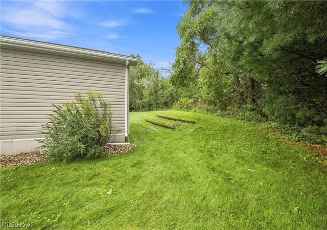Photo 4 of Single family home for sale at 151 Orion Dr NW, Dover, OH 44622 | MLS# 5242725 | Listing updated on 2026-09-08