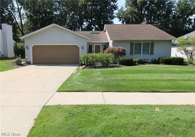 Photo 1 of Single family home for sale at 138 Loyola Dr, Elyria, OH 44035 | MLS# 5232694 | Listing updated on 2026-09-06
