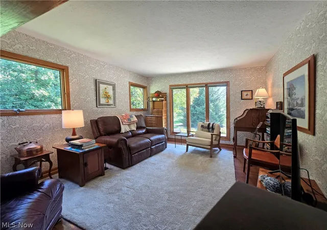 Photo 3 of Single family home for sale at 47550 Hughes Rd, Wellington, OH 44090 | MLS# 5235235 | Listing updated on 2026-09-06