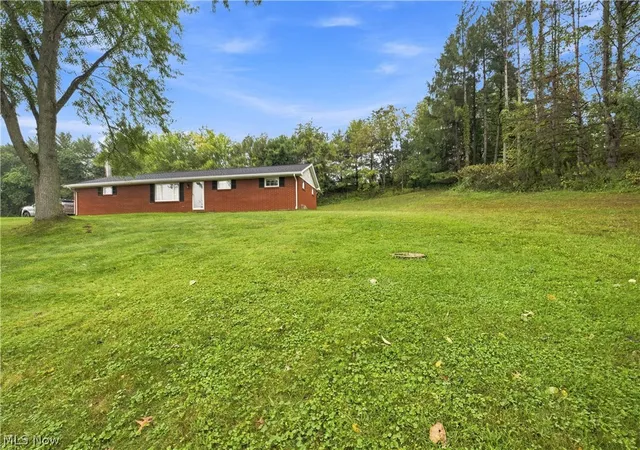 Photo 2 of Sale Pending at 1715 Hillcrest Dr Nw, Dover, OH 44622 | MLS# 5242499 | Listing updated on 2026-09-23