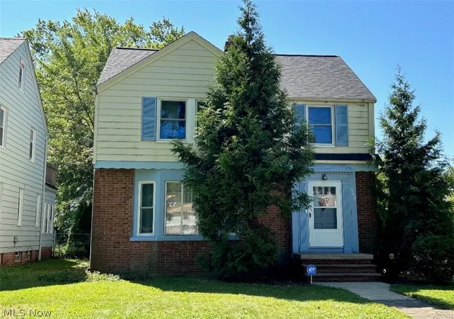Photo 1 of Single family home for sale at 3742 Silsby Rd, University Heights, OH 44118 | MLS# 5242657 | Listing updated on 2026-09-13