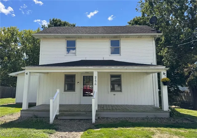 Single family home for sale at 2176 Pine St SE, East Sparta, OH 44626 | MLS# 5242810