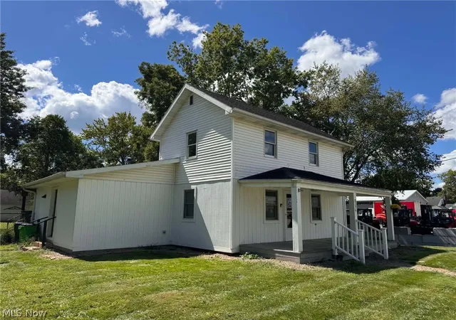 Photo 1 of Single family home for sale at 2176 Pine St SE, East Sparta, OH 44626 | MLS# 5242810 | Listing updated on 2026-09-09