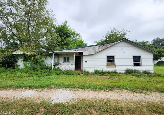 Photo 1 of Single family home for sale at 209 2nd Street, Spencer, WV 25276 | MLS# 5242833 | Listing updated on 2026-09-09