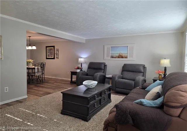 Photo 3 of Sale Pending at 10095 Regatta Trl, Aurora, OH 44202 | MLS# 5241135 | Listing updated on 2026-09-26