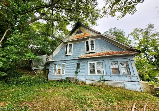 Photo 2 of Single family home for sale at 103 Circle Ave, Spencer, WV 25276 | MLS# 5242838 | Listing updated on 2026-09-09