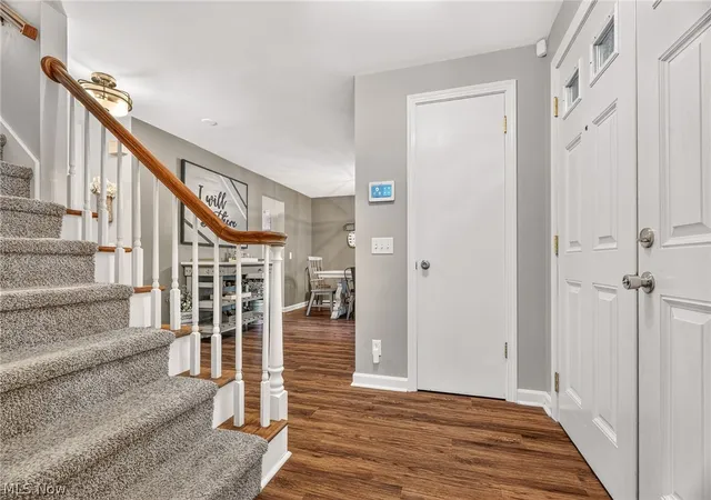Photo 4 of Sale Pending at 1901 Devonshire Dr NW, Canton, OH 44708 | MLS# 5242820 | Listing updated on 2026-09-14