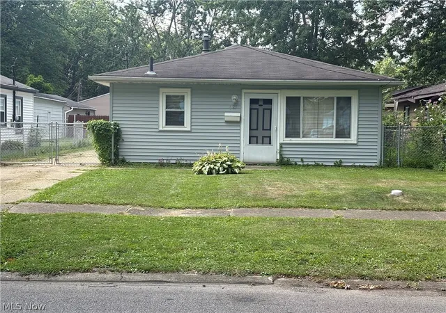 Photo 1 of Sale Pending at 625 Delaware Ave, Elyria, OH 44035 | MLS# 5241595 | Listing updated on 2026-09-10