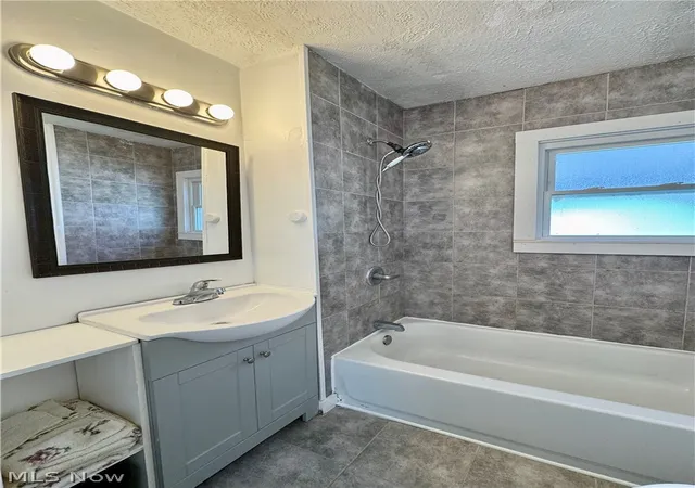 Photo 4 of Single family home for sale at 1670 Williams St, Cuyahoga Falls, OH 44221 | MLS# 5242858 | Listing updated on 2026-09-07