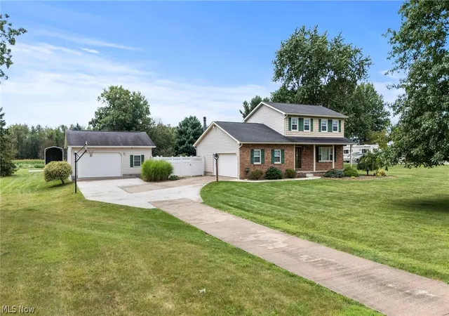 Photo 2 of Single family home for sale at 2914 Serfass Rd, Clinton, OH 44216 | MLS# 5242435 | Listing updated on 2026-10-02