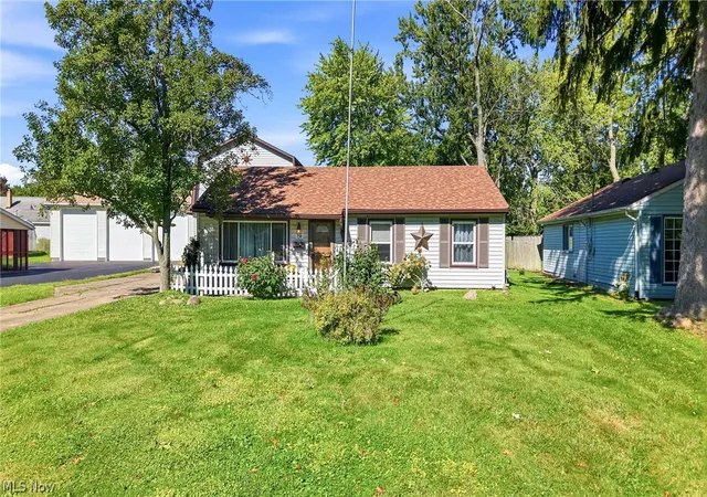 Photo 1 of Single family home for sale at 238 Marcia Dr, Youngstown, OH 44515 | MLS# 5242770 | Listing updated on 2026-09-15