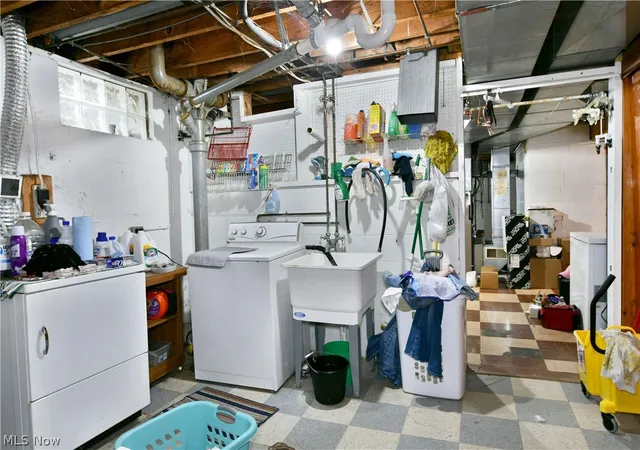 Photo 39 of Single family home for sale at 1265 North Rd Ne, Warren, OH 44483 | MLS# 5242794 | Listing updated on 2026-09-11