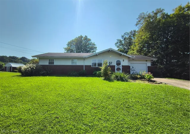 Photo 1 of Single family home for sale at 1380 Mount Tom Rd, Marietta, OH 45750 | MLS# 5242759 | Listing updated on 2026-10-07