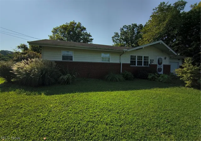 Photo 3 of Single family home for sale at 1380 Mount Tom Rd, Marietta, OH 45750 | MLS# 5242759 | Listing updated on 2026-10-07