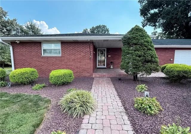 Photo 2 of Single family home for sale at 3010 Northwestern Pike, Parkersburg, WV 26101 | MLS# 5242705 | Listing updated on 2026-09-20