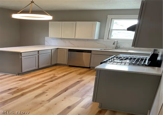 Photo 2 of Single family home for sale at 314 16th Street, Elyria, OH 44035 | MLS# 5242837 | Listing updated on 2026-09-11