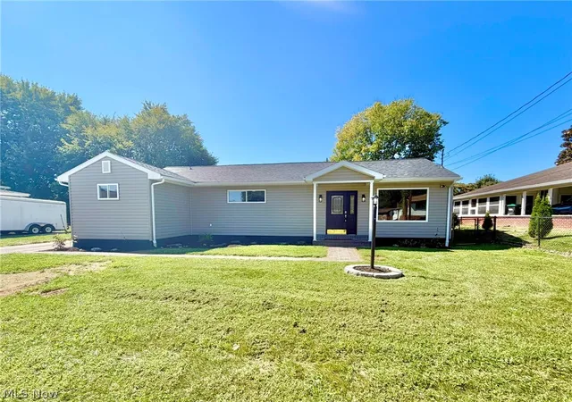 Photo 2 of Single family home for sale at 716 57th Street, Vienna, WV 26105 | MLS# 5242897 | Listing updated on 2026-09-09
