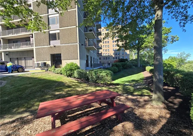 Photo 2 of Condo for sale at 12500 Edgewater Dr #202, Lakewood, OH 44107 | MLS# 5204404 | Listing updated on 2026-09-11