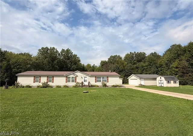 Photo 1 of Sale Pending at 7213 Davis Rd, Orwell, OH 44076 | MLS# 5241655 | Listing updated on 2026-09-10
