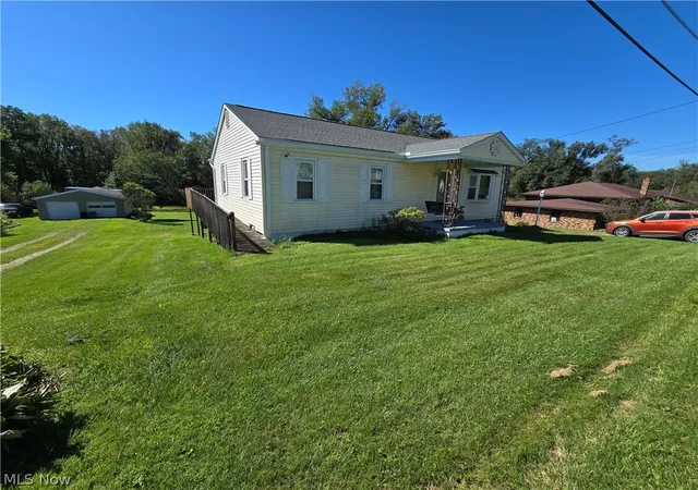 Photo 2 of Single family home for sale at 161 Benson Ln, Steubenville, OH 43952 | MLS# 5242911 | Listing updated on 2026-09-08