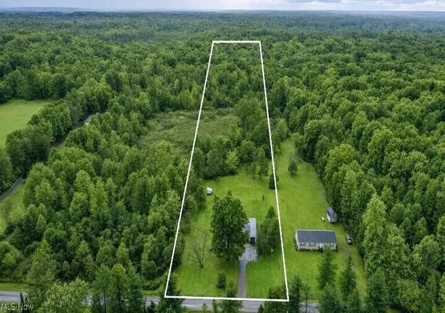 Photo 3 of Single family home for sale at 10484 Knowlton Rd, Garrettsville, OH 44231 | MLS# 5241624 | Listing updated on 2026-09-12