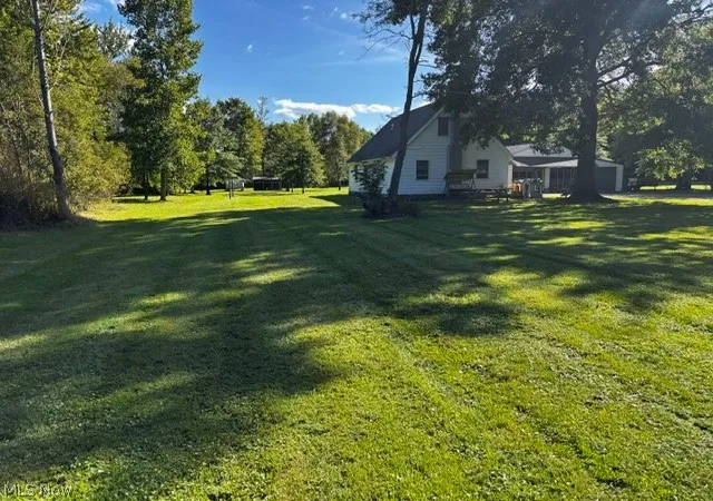 Photo 4 of Single family home for sale at 10484 Knowlton Rd, Garrettsville, OH 44231 | MLS# 5241624 | Listing updated on 2026-09-12