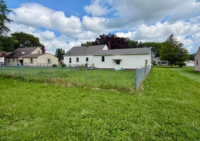 Photo 28 of Sale Pending at 118 Camvet Dr, Campbell, OH 44405 | MLS# 5242869 | Listing updated on 2026-09-13