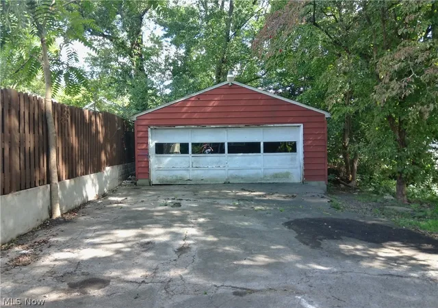 Photo 4 of Single family home for sale at 35 Palmer Ave, Campbell, OH 44405 | MLS# 5242970 | Listing updated on 2026-10-05