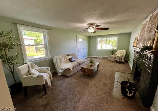 Photo 4 of Single family home for sale at 627 Poland Ave, Struthers, OH 44471 | MLS# 5243006 | Listing updated on 2026-09-08