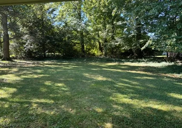 Photo 18 of Single family home for sale at 463 Colonial Dr, Youngstown, OH 44505 | MLS# 5241373 | Listing updated on 2026-09-11