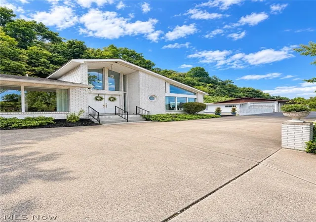 Photo 2 of Single family home for sale at 66830/66840 West Dr, Bellaire, OH 43906 | MLS# 5242861 | Listing updated on 2026-09-09