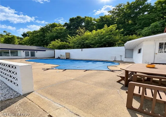 Photo 3 of Single family home for sale at 66830/66840 West Dr, Bellaire, OH 43906 | MLS# 5242861 | Listing updated on 2026-09-09