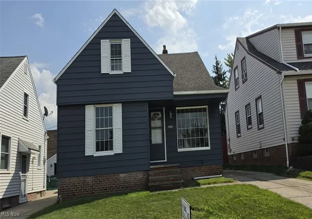 Single family home for sale at 12304 Tonsing Dr, Cleveland, OH 44125 | MLS# 5243104