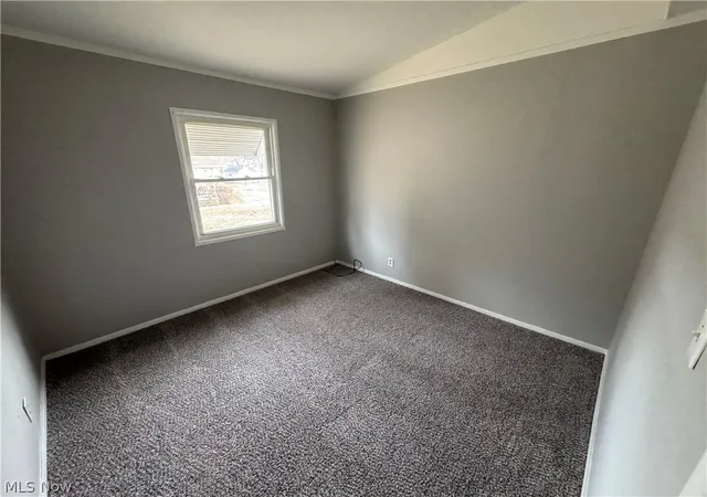 Photo 3 of Single family home for sale at 1029 Chester St, Zanesville, OH 43701 | MLS# 5243097 | Listing updated on 2026-09-08