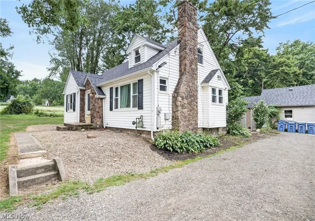 Photo 32 of Single family home for sale at 4824 Manchester Rd, New Franklin, OH 44319 | MLS# 5243089 | Listing updated on 2026-09-08