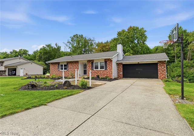 Photo 2 of Single family home for sale at 566 Tionesta Dr, Dalton, OH 44618 | MLS# 5242415 | Listing updated on 2026-09-28