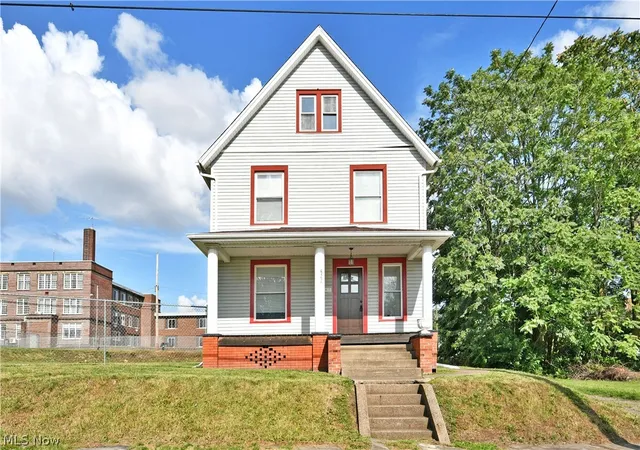 Single family home for sale at 622 High Ave SW, Canton, OH 44707 | MLS# 5243103