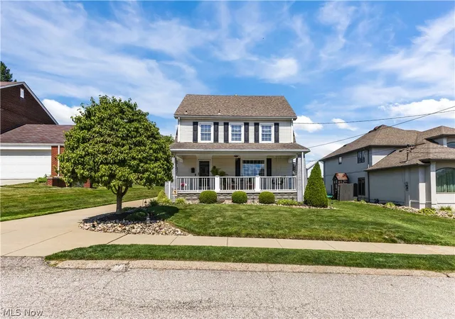 Photo 2 of Single family home for sale at 3713 Hanlin Way, Weirton, WV 26062 | MLS# 5242351 | Listing updated on 2026-09-10