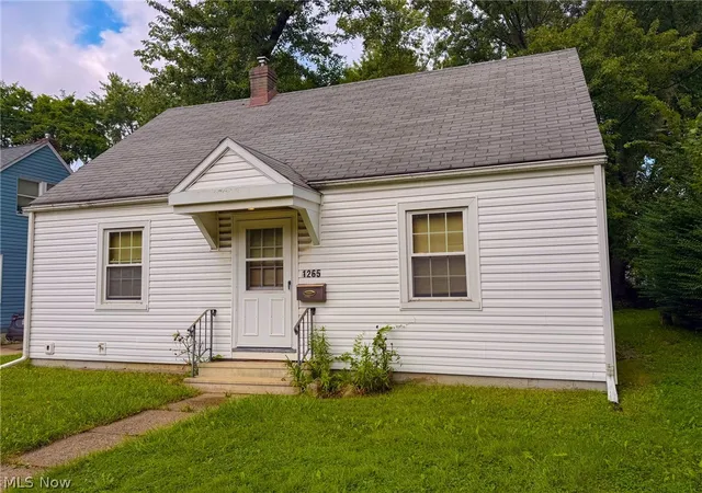 Photo 1 of Single family home for sale at 1265 Eastwood Ave, Akron, OH 44305 | MLS# 5242575 | Listing updated on 2026-09-09