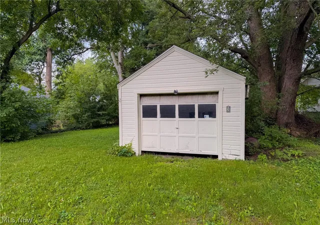 Photo 3 of Single family home for sale at 1265 Eastwood Ave, Akron, OH 44305 | MLS# 5242575 | Listing updated on 2026-09-09