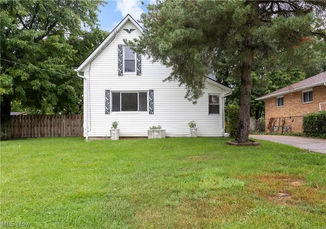 Photo 2 of Single family home for sale at 7540 State Rd, Cleveland, OH 44134 | MLS# 5243125 | Listing updated on 2026-09-08