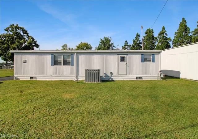 Photo 1 of Single family home for sale at 2825 W Risingsun Rd, Port Clinton, OH 43452 | MLS# 5243165 | Listing updated on 2026-10-05